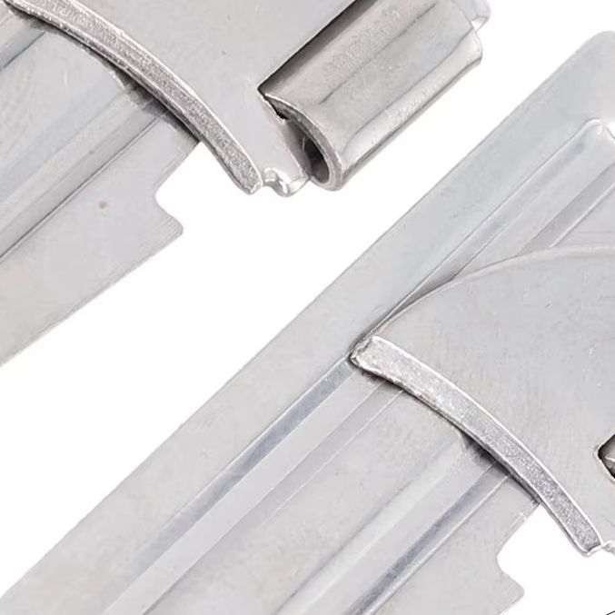 Camping Cooking Multi Tool - Mini ouvre-boîte pliant en acier inoxydable,